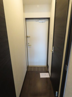 【玄関】 | NYスクエア船橋 | ※他部屋の参考写真です。