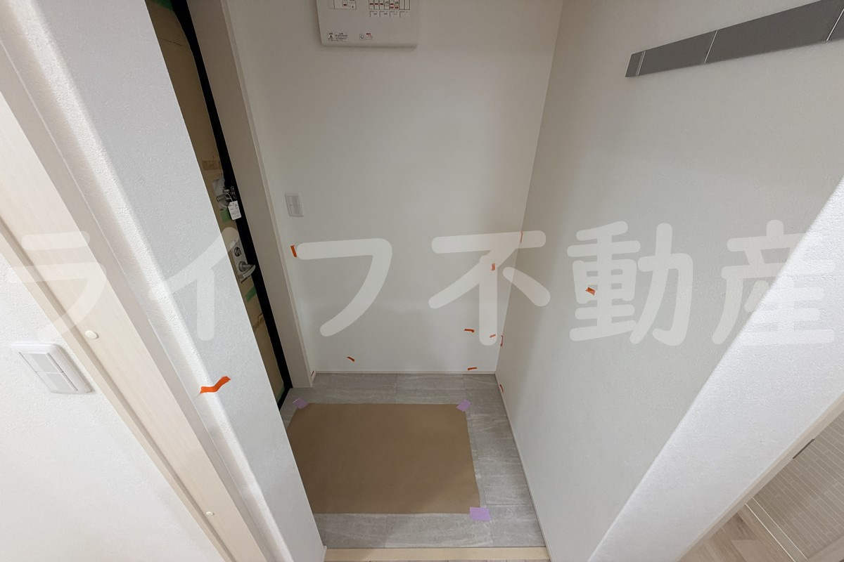フジパレス中野公園北の玄関