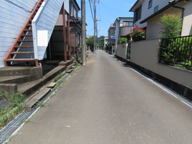 川越市天沼新田新築戸建の前面道路含む現地写真
