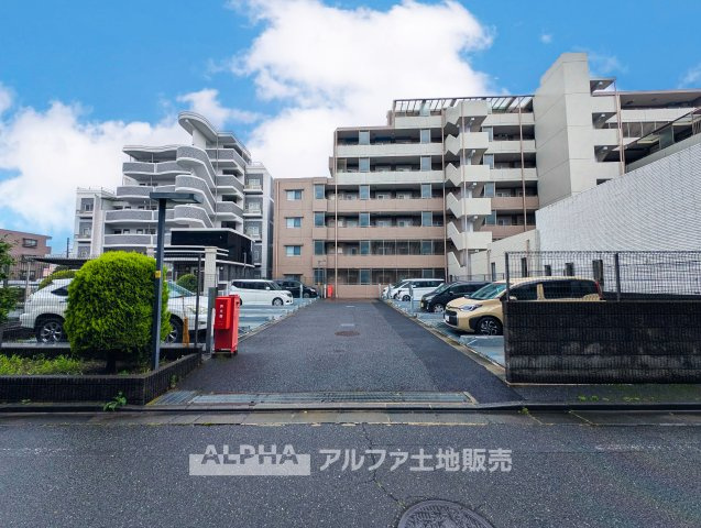 日神パレステージあきる野南の外観|【Living Story】◆暮らしが続いていく場所◆
ここで過ごす日々が、少しずつ思い出になっていく。そんな時間を育てていく住まい。