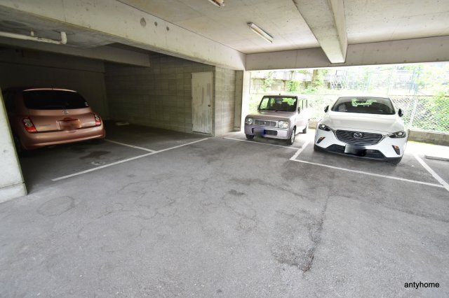 第二福井マンション　仲介手数料無料の駐車場