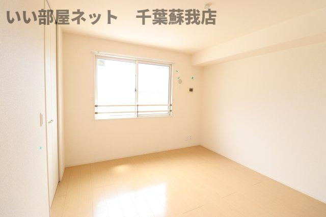 ルーチェの寝室|ゆとりの広さです