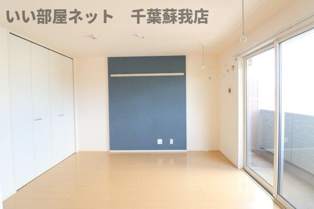 ルーチェの洋室|明るい洋室です