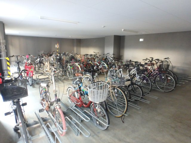 【その他共用部分】 | エスリード西宮北口第２ | 自転車置場