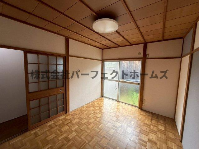 藤阪元町1丁目戸建　賃貸の洋室|きれいな洋室です