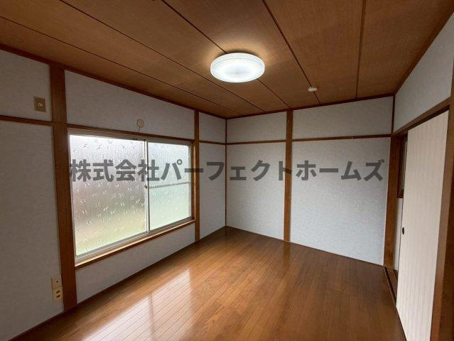 藤阪元町1丁目戸建　賃貸の洋室|きれいな洋室です
