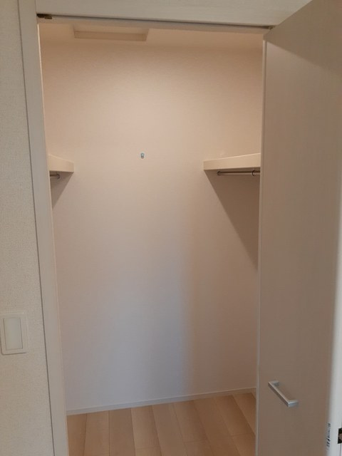 エピナール新茂原Bの収納