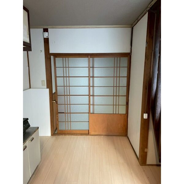 ペディハウス宝塚市小浜の居間・リビング