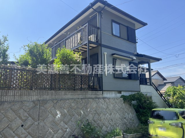 ６４５５８　岐阜市大洞緑山２丁目中古戸建て