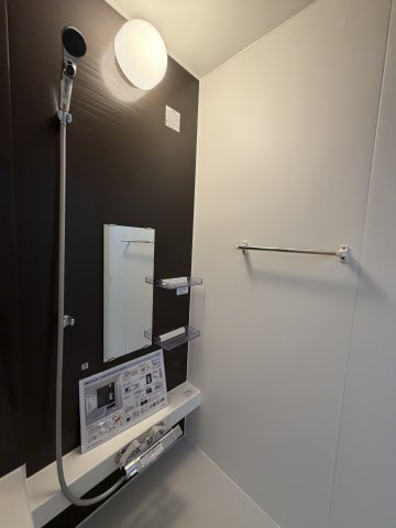 《仲介手数料無料》見沼区大字蓮沼10-4新築一戸建てリガーレの浴室
