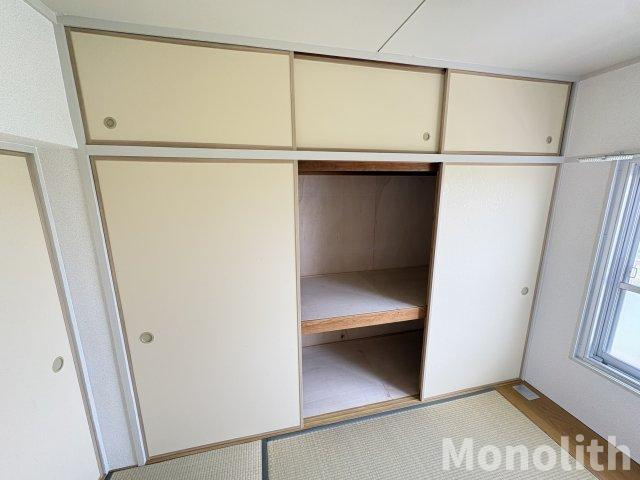 鶴山台18号棟の収納