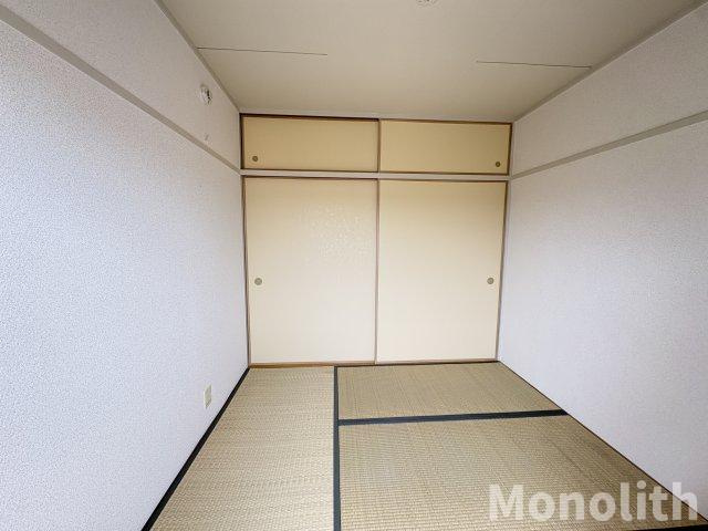 鶴山台18号棟の和室