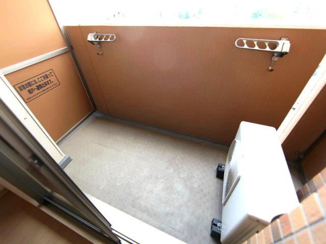 名古屋市中区新栄１丁目の賃貸マンションのバルコニー
