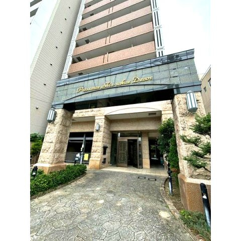名古屋市中区新栄１丁目の賃貸マンションのエントランス