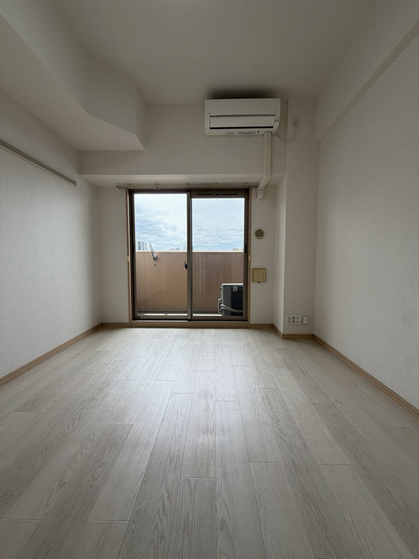 名古屋市中区新栄１丁目の賃貸マンションの居間・リビング