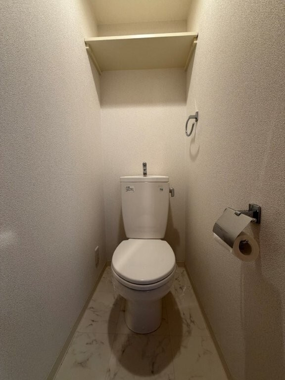 名古屋市中区新栄１丁目の賃貸マンションのトイレ