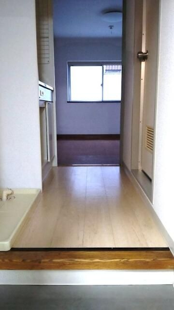 ブルーハイツＴの玄関