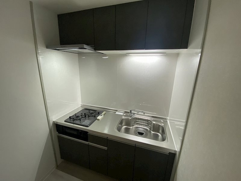 モアライフ酒井松のキッチン|システムキッチン採用。LDK12帖以上のゆとりある調理空間