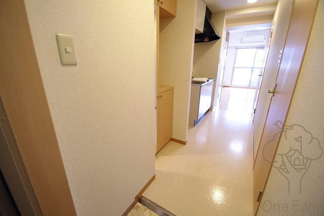 トゥールロワイエ北梅田の玄関