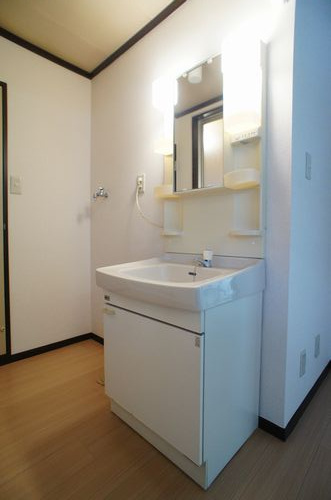 ヴィラライラックの洗面所|※ほかの部屋の写真です