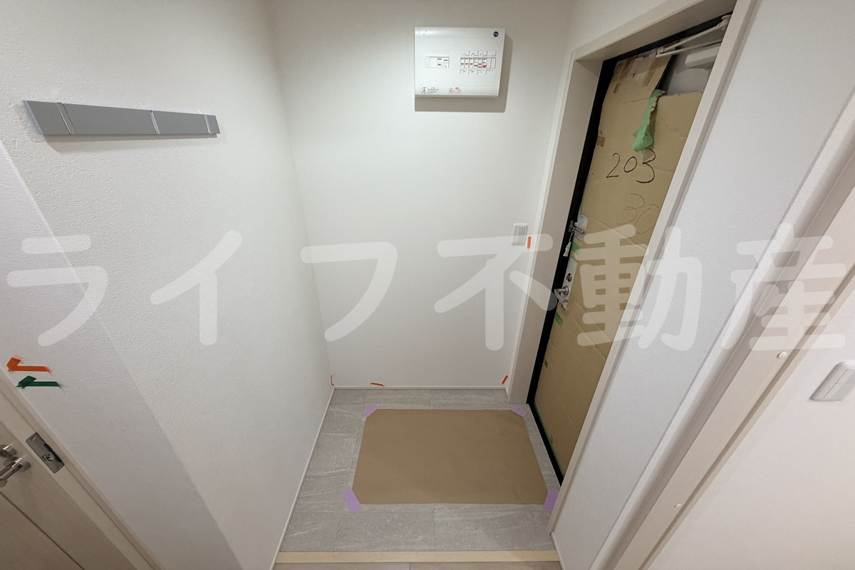 フジパレス中野公園北の玄関