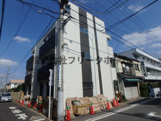武蔵野市中町２丁目のアパートの外観