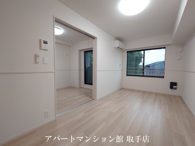 ベル・コリーヌＢの居間・リビング