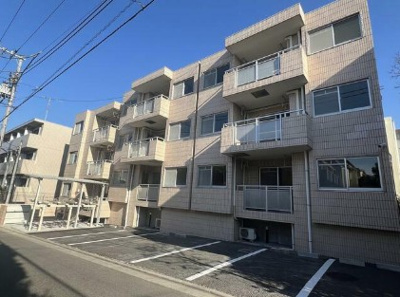 【外観】 | Ｌｓレジデンス高円寺 | 鉄筋コンクリート造のがっちりとした建物。