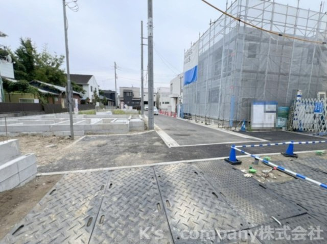 茅ヶ崎市ひばりが丘　新築戸建　3号棟の前面道路含む現地写真|2026.7.12撮影◇