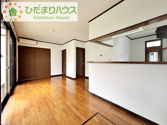 【居間・リビング】 | 龍ケ崎市松葉１丁目　中古戸建