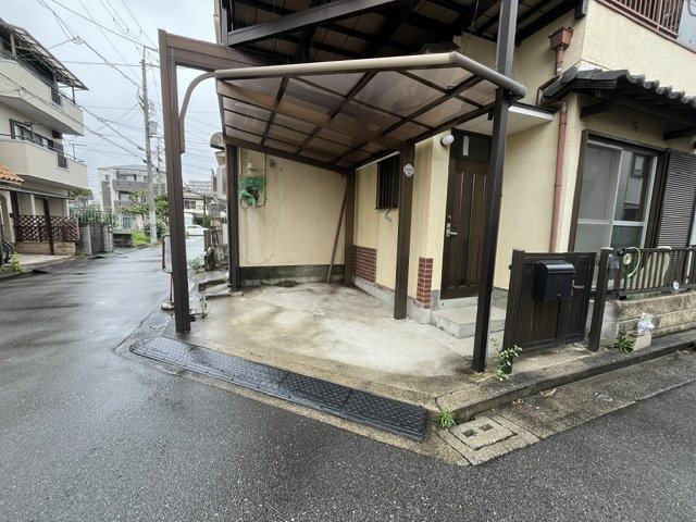 田園貸家の駐車場