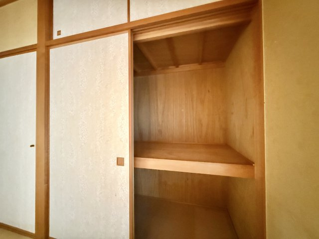 西区歌里町戸建の収納