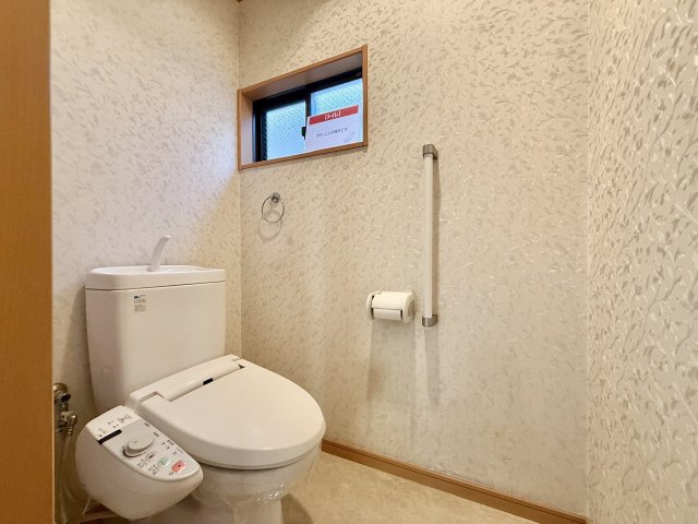 西区歌里町戸建のトイレ|２Fトイレ