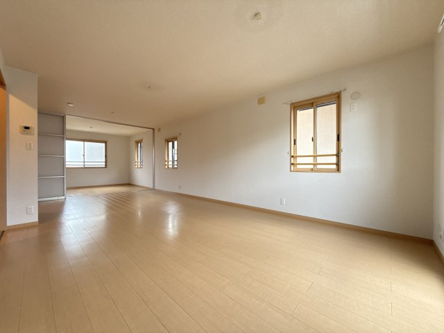 コンフォール堺北の居間・リビング