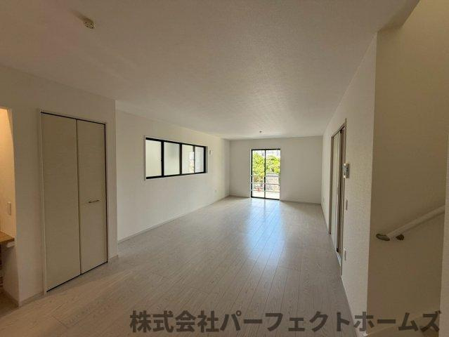 【居間・リビング】の画像