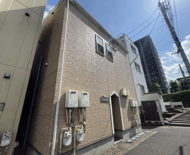 杉並区方南１丁目のアパートのエントランス