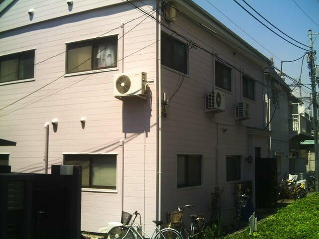 セピアの外観