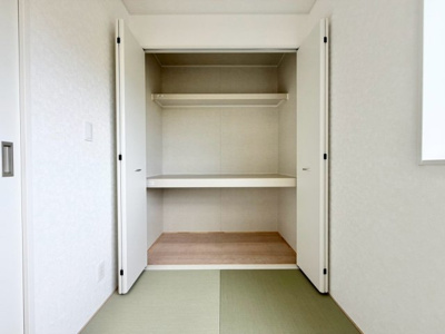 【玄関】 | 土合本町１丁目3号棟 | ご見学はお気軽に0476-37-3888までお問合せ下さい！