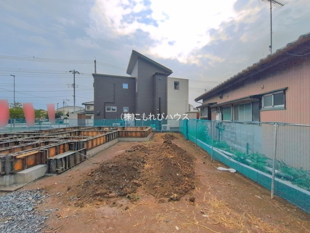 鴻巣市原馬室　新築一戸建て　1区画　01の駐車場|撮影：'26/07/17