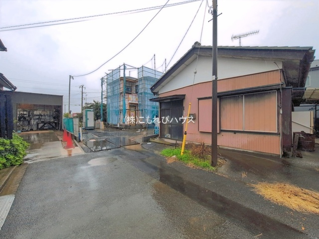 鴻巣市原馬室　新築一戸建て　1区画　01の前面道路含む現地写真|撮影：'26/09/11