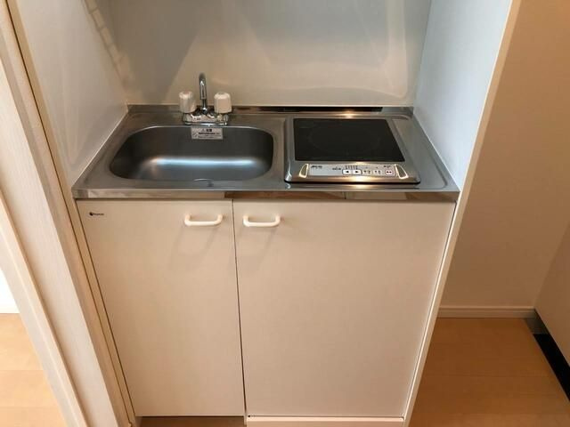 ルームズ西六郷のキッチン