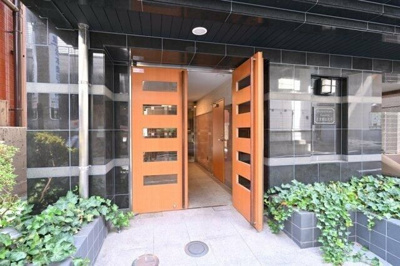 【エントランス】 | ステーションプラザロアール目黒都立大学