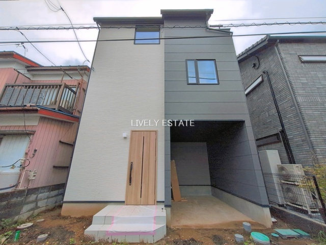 越谷市大字袋山 新築分譲住宅の外観