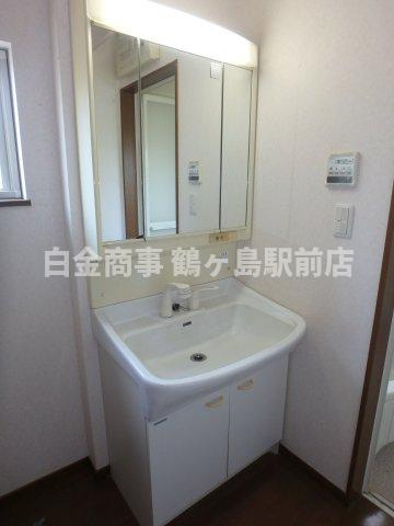 坂戸市中小坂中古戸建の独立洗面台