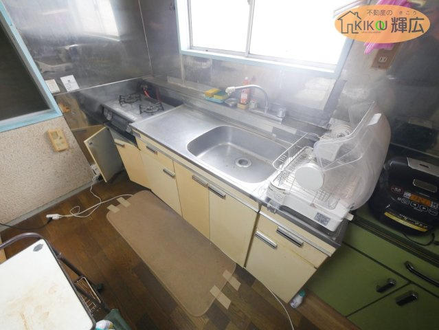 高砂市荒井町小松原4丁目　中古戸建のキッチン