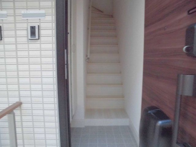 ルネス押上の玄関