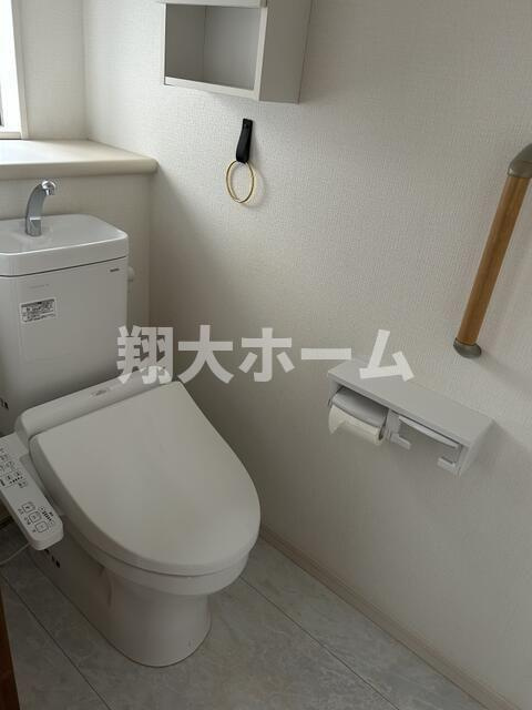 大師前貸家のトイレ