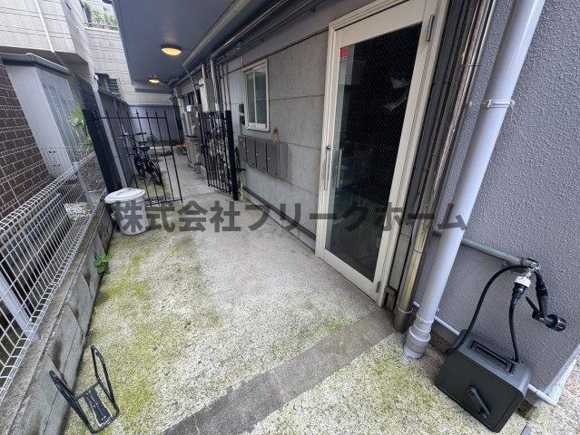 第２長谷ビルのエントランス