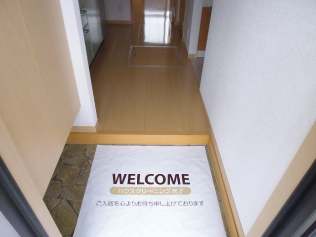 【玄関】 | モナリエ・あい | 102 玄関