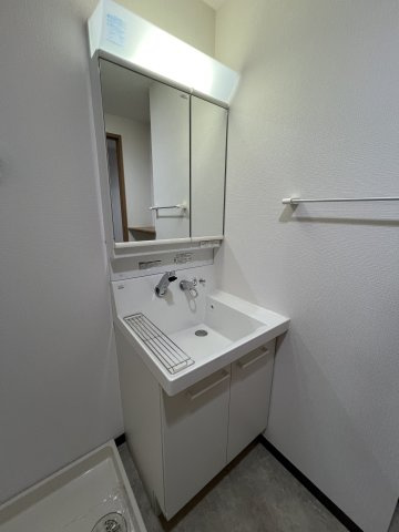 ラトレ白鳥の洗面所|使いやすい洗面所です